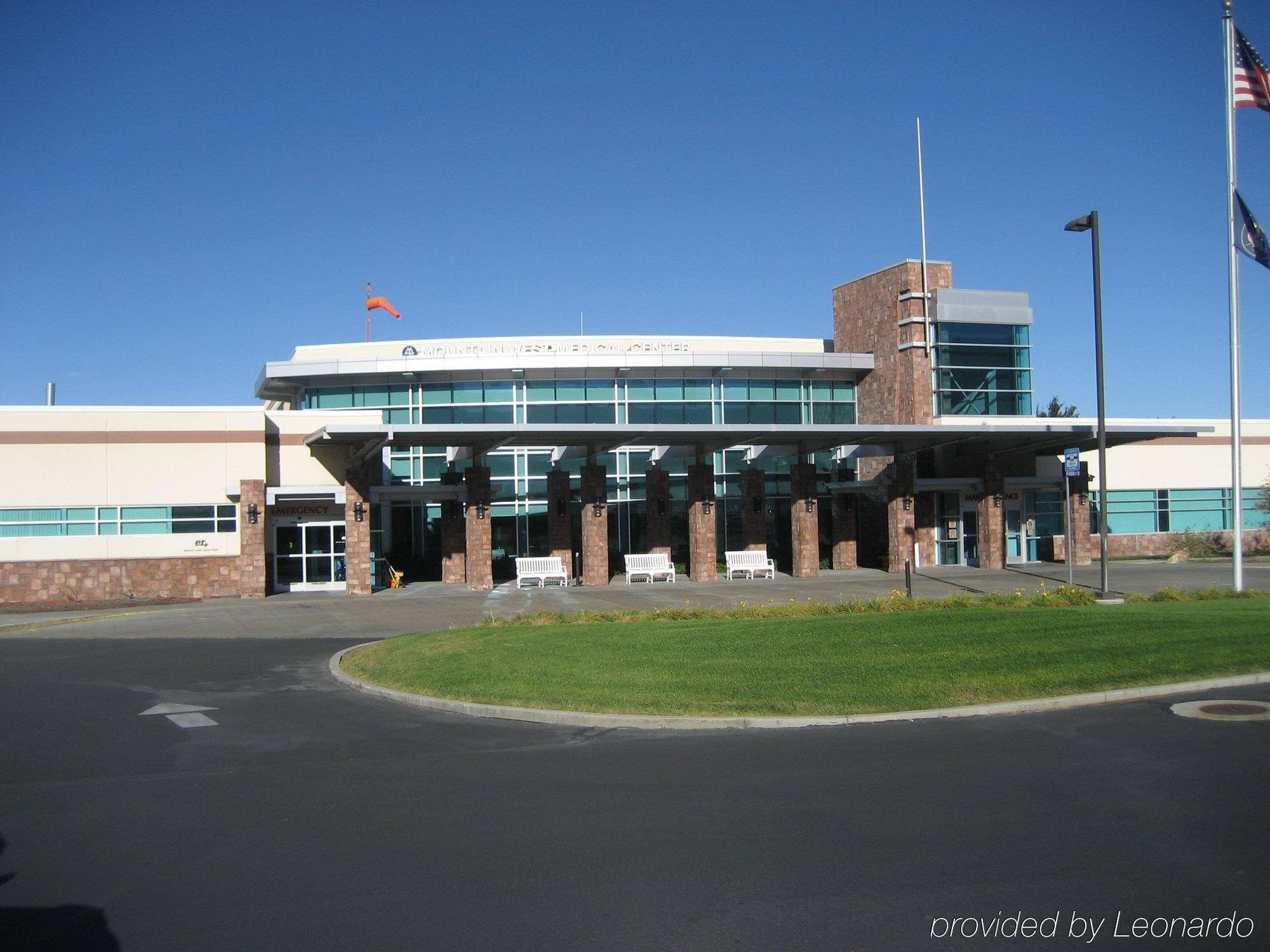Holiday Inn Express Hotel & Suites Tooele By Ihg Bagian luar foto