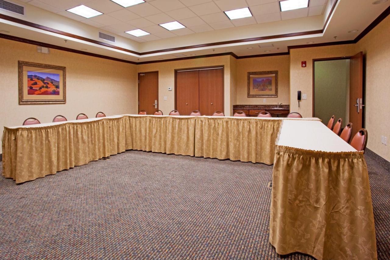 Holiday Inn Express Hotel & Suites Tooele By Ihg Bagian luar foto