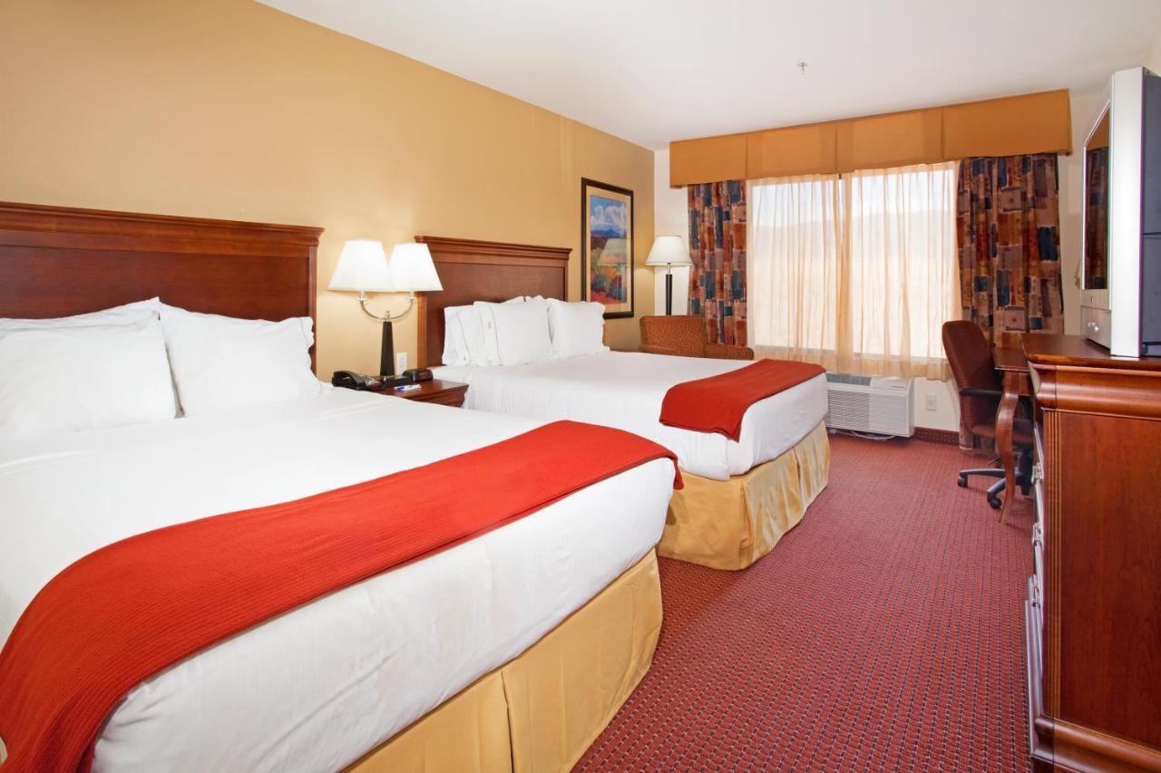 Holiday Inn Express Hotel & Suites Tooele By Ihg Bagian luar foto