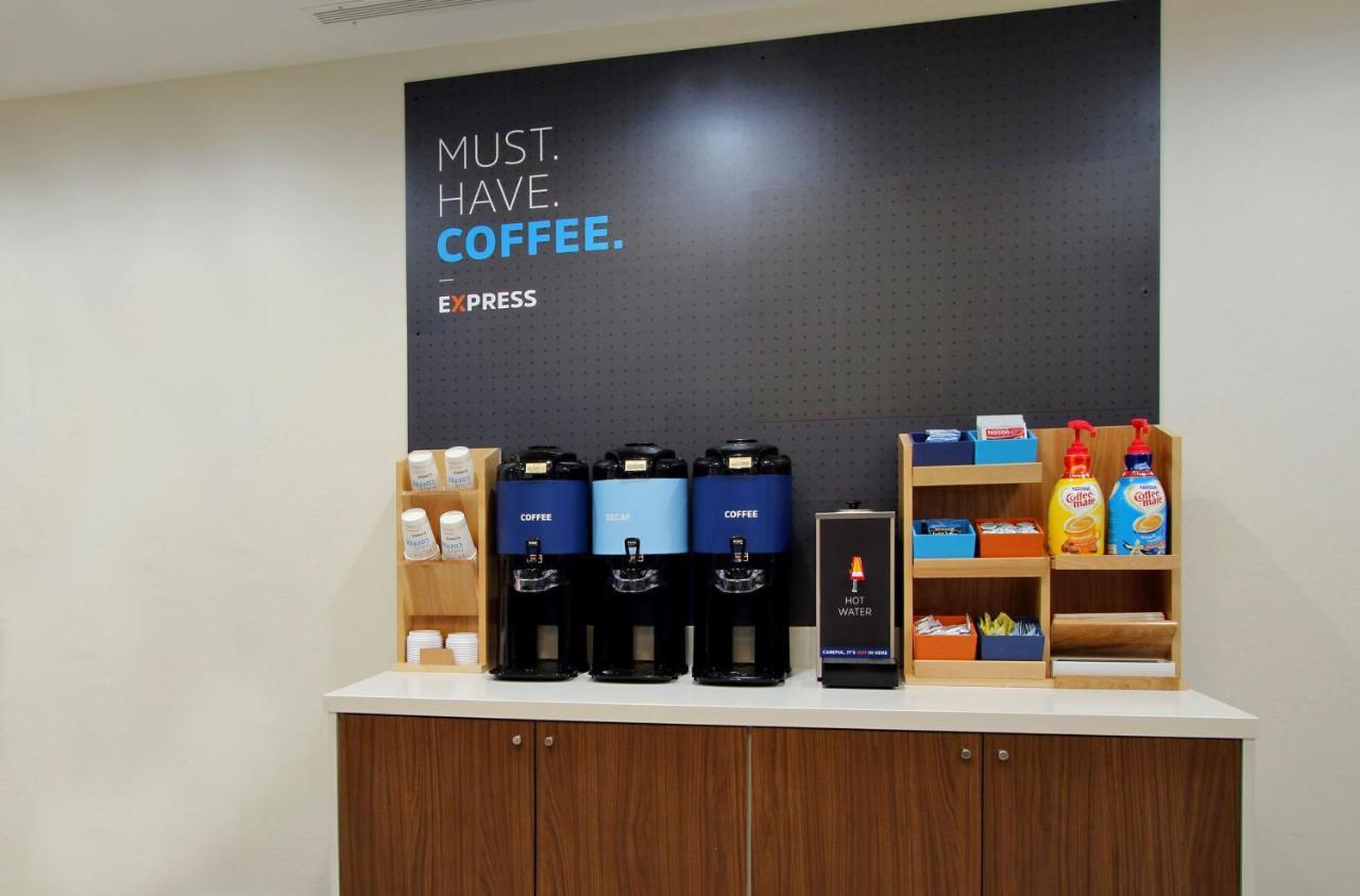 Holiday Inn Express Hotel & Suites Tooele By Ihg Bagian luar foto